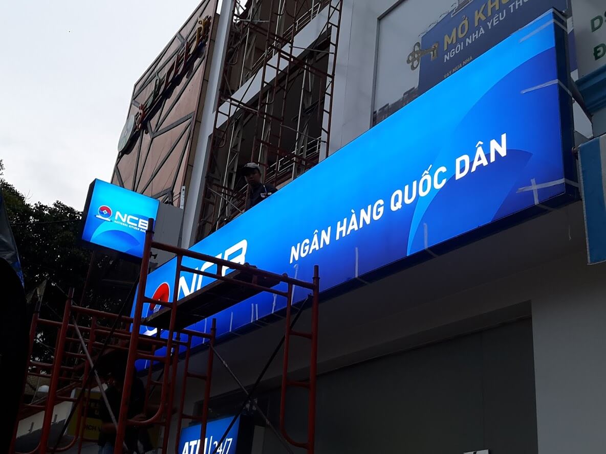 Những lỗi bảng hiệu quảng cáo dễ bị phạt & cách tránh — công trình thực tế tại TP.HCM