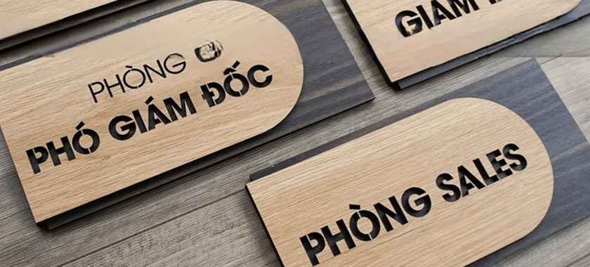 Tiêu chuẩn bảng tên phòng văn phòng: kích thước, nội dung, quy cách